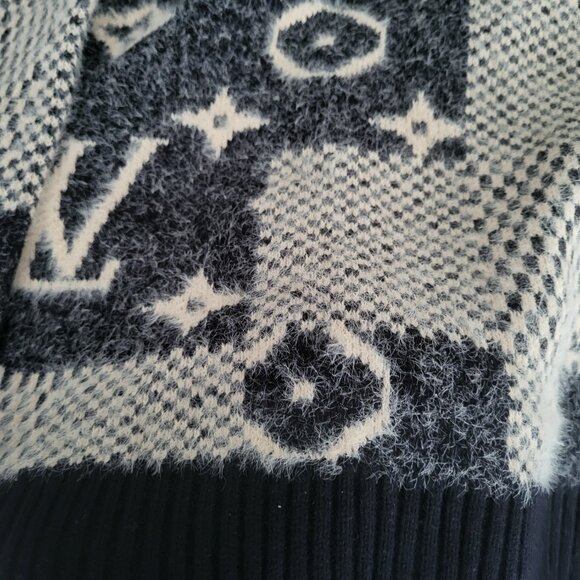 Louis Vuitton Sweater - Picture 3 of 9